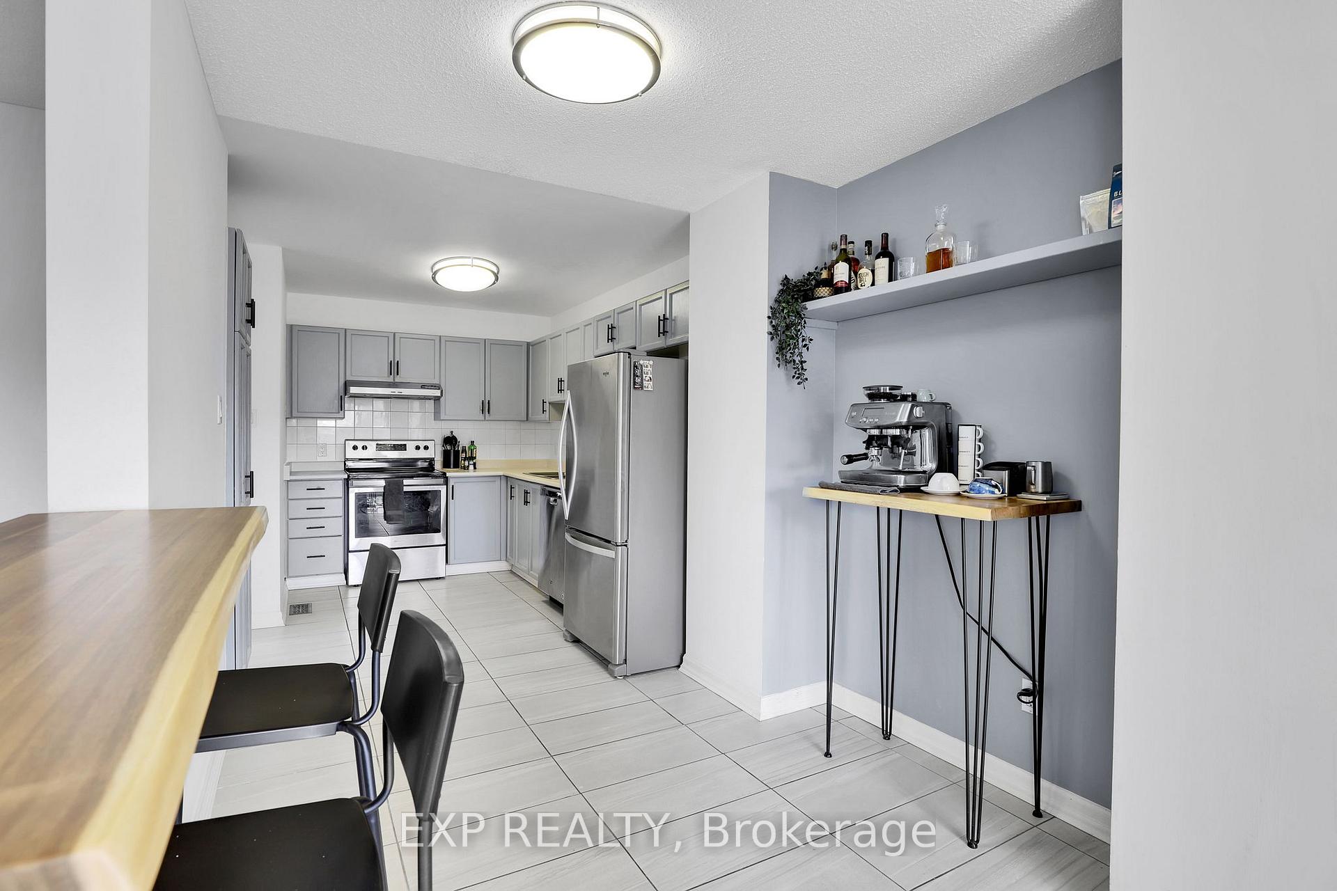 Photo 12 of 95 Cedarock Drive, Ottawa, Kanata - Bridlewood — HOMEH