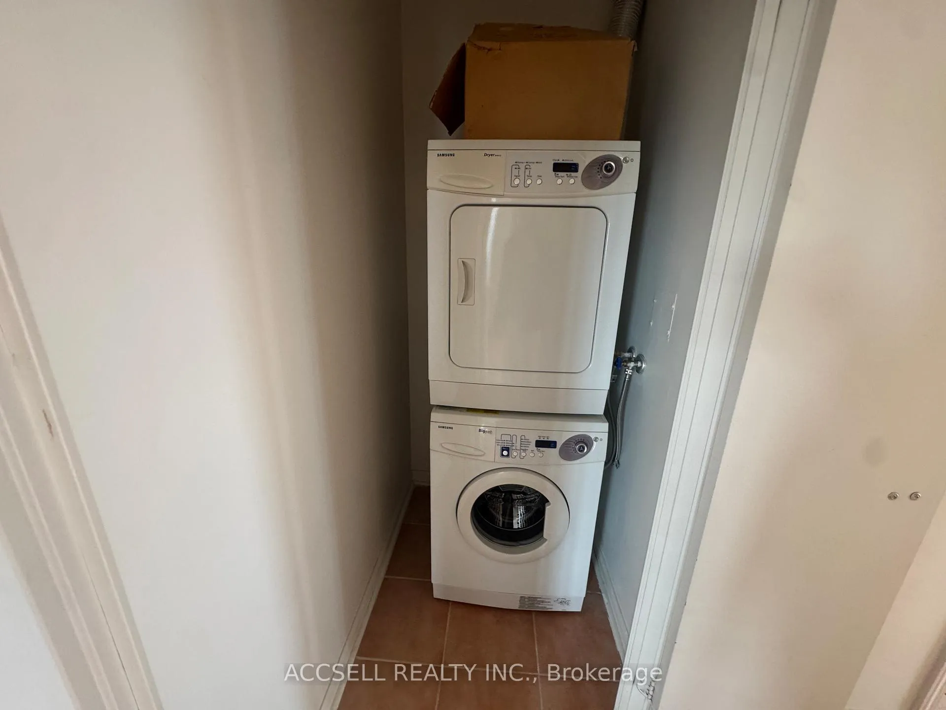 Photo 6 of Unit ph12, 650 lawrence Avenue W, Toronto, Englemount-Lawrence — HOMEH