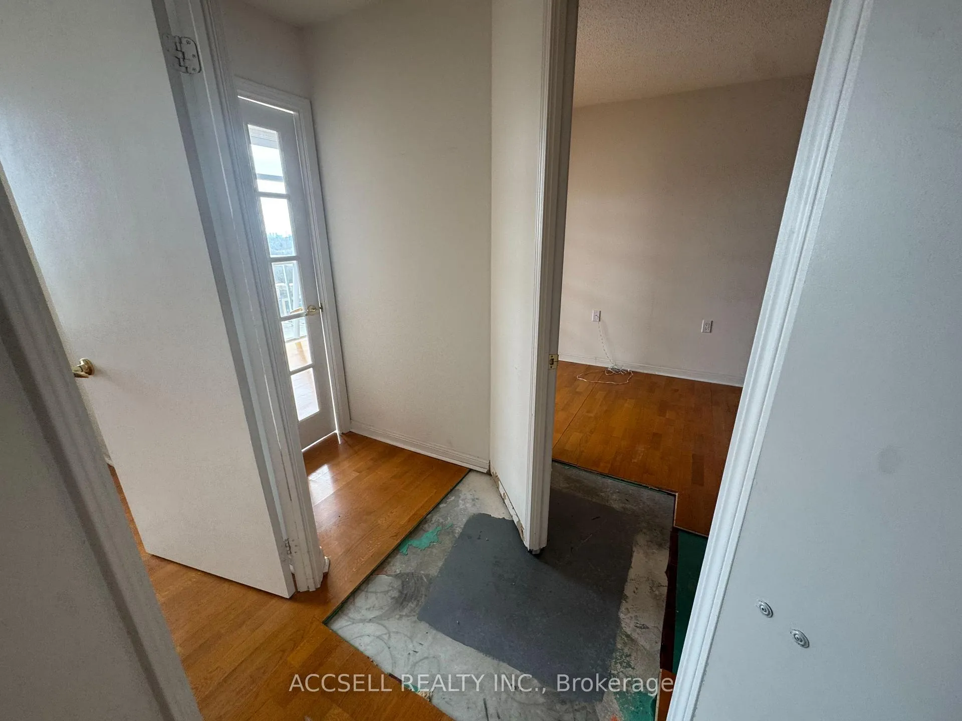 Photo 7 of Unit ph12, 650 lawrence Avenue W, Toronto, Englemount-Lawrence — HOMEH