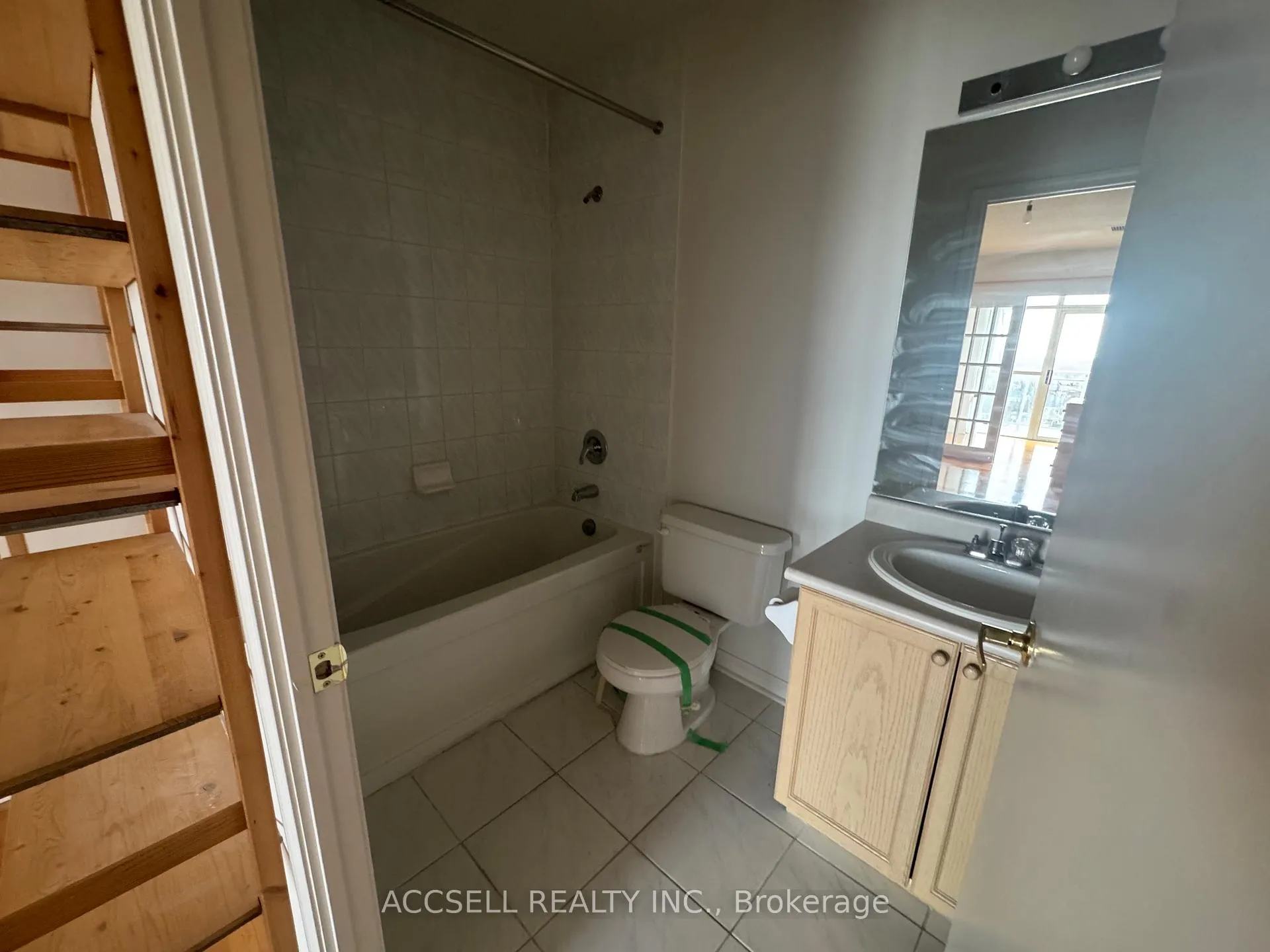 Photo 10 of Unit ph12, 650 lawrence Avenue W, Toronto, Englemount-Lawrence — HOMEH