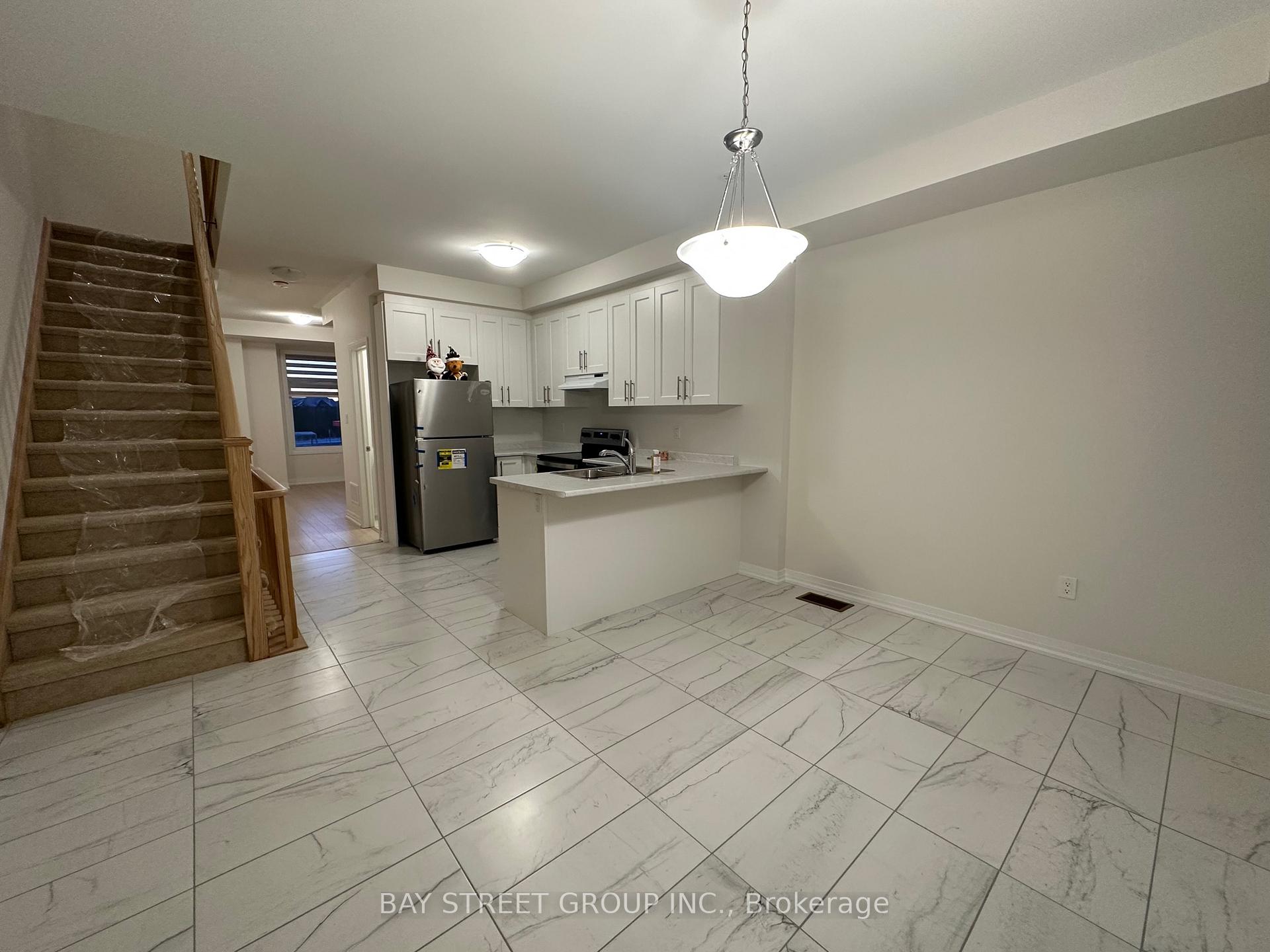 Photo 3 of Unit Markham, 24 Stoeber Lane, Markham, Cedar Grove — HOMEH