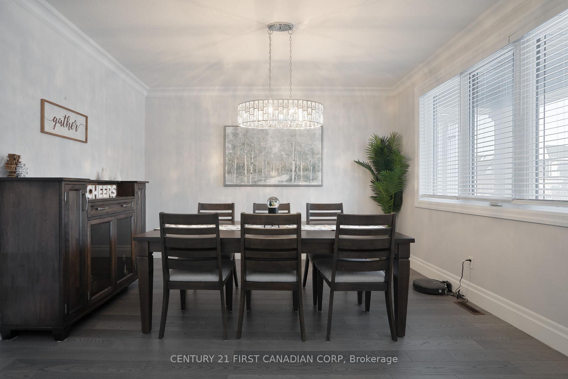 Photo 5 of 11 Valleyview Crescent, Middlesex Centre, Komoka — HOMEH