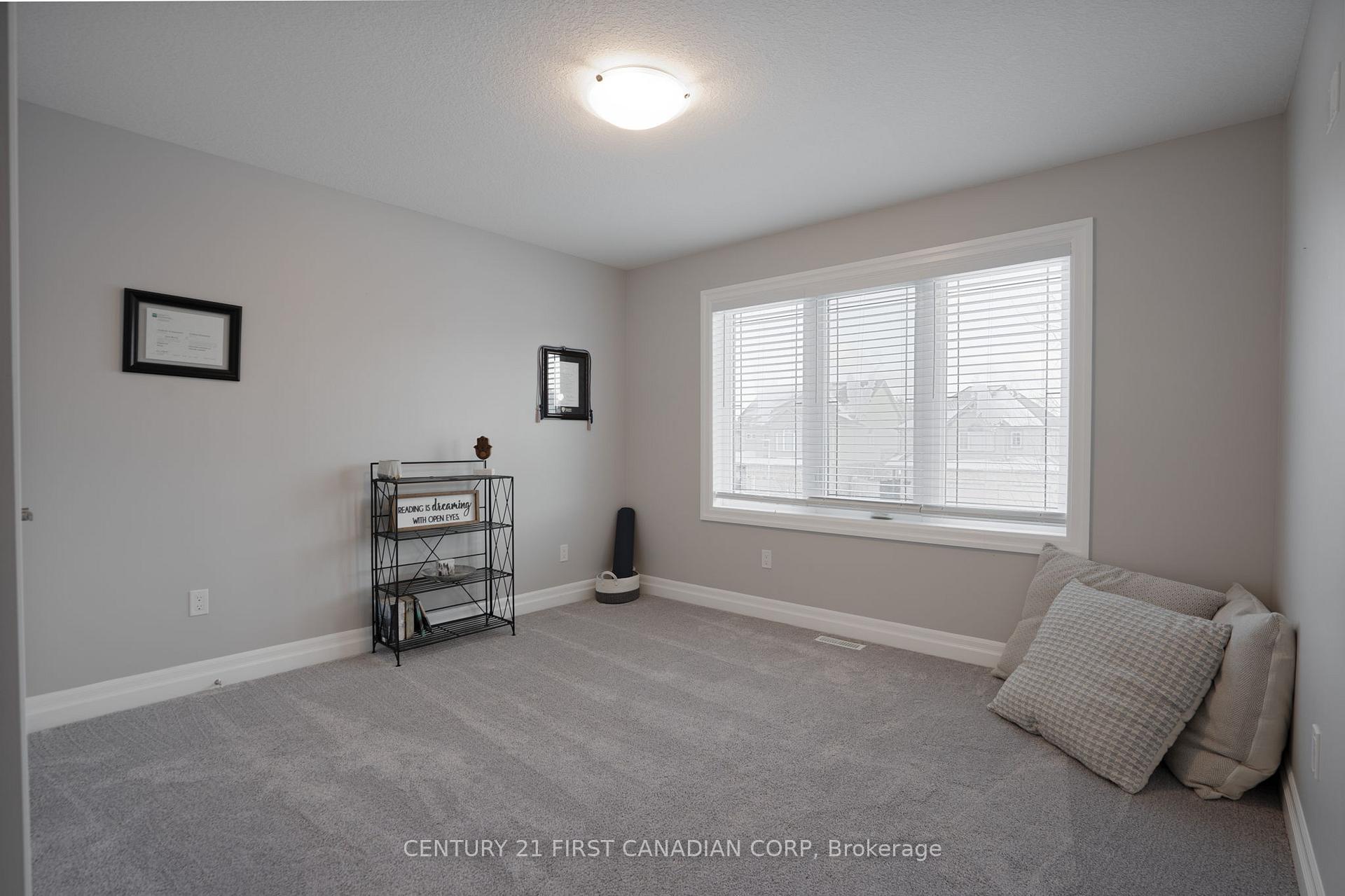Photo 16 of 11 Valleyview Crescent, Middlesex Centre, Komoka — HOMEH