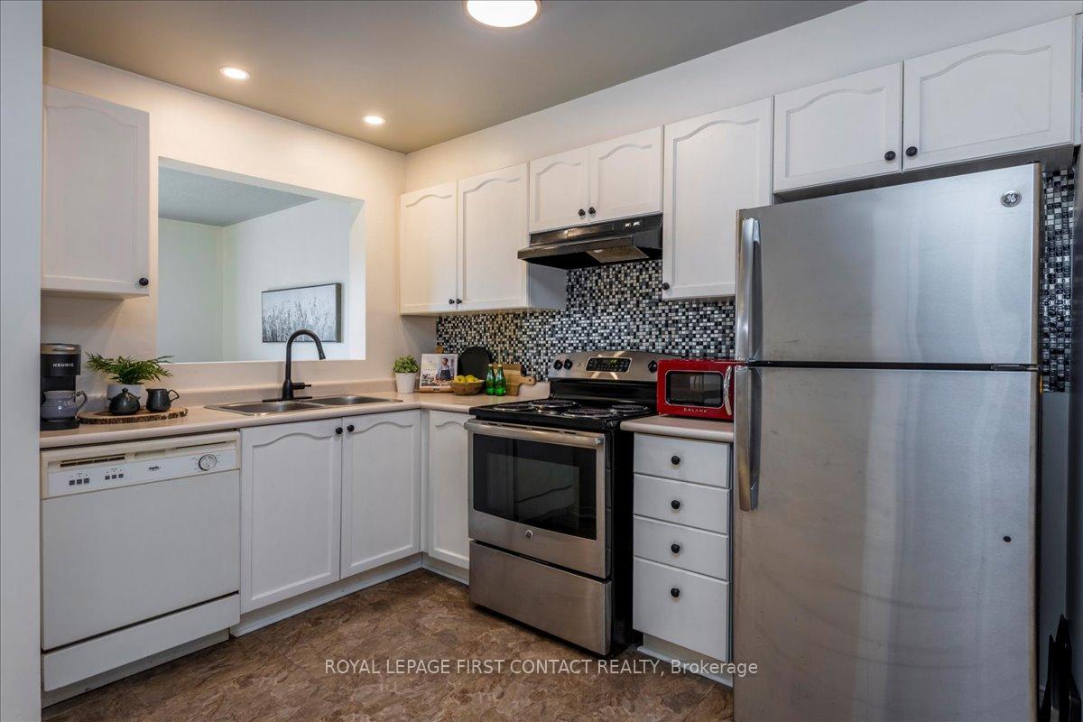 Photo 5 of 171 Southwinds Crescent, Midland — HOMEH