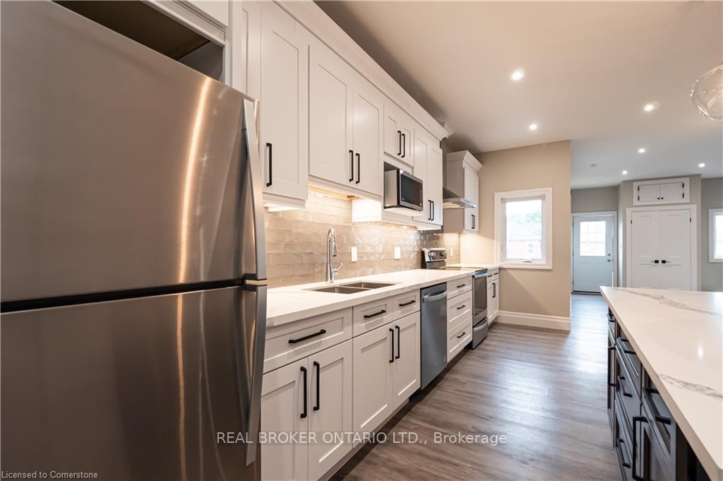 Photo 4 of Unit Unit 2, 145 Wellington Street N, Hamilton, Beasley — HOMEH