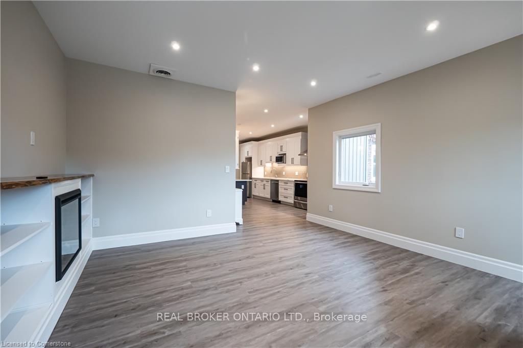 Photo 5 of Unit Unit 2, 145 Wellington Street N, Hamilton, Beasley — HOMEH
