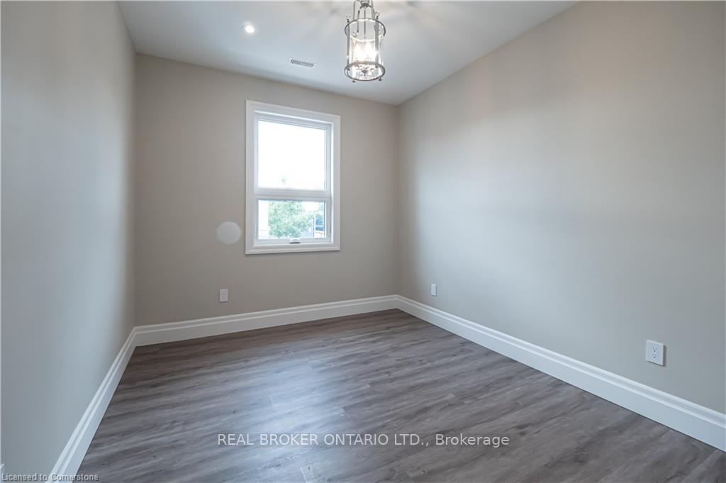 Photo 7 of Unit Unit 2, 145 Wellington Street N, Hamilton, Beasley — HOMEH