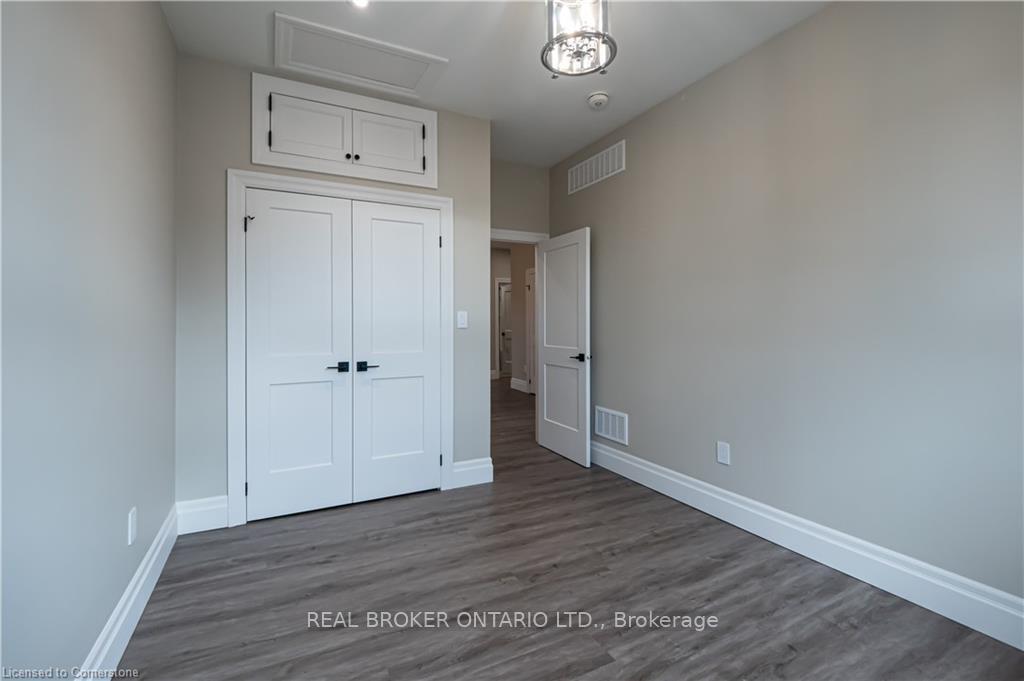 Photo 8 of Unit Unit 2, 145 Wellington Street N, Hamilton, Beasley — HOMEH