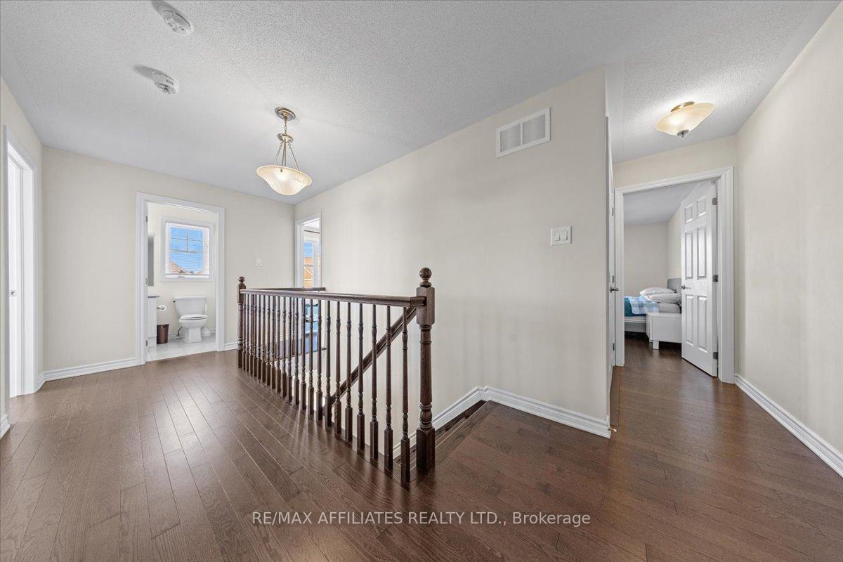 Photo 18 of 929 Shimmerton Circle, Ottawa, Kanata - Emerald Meadows/Trailwest — HOMEH