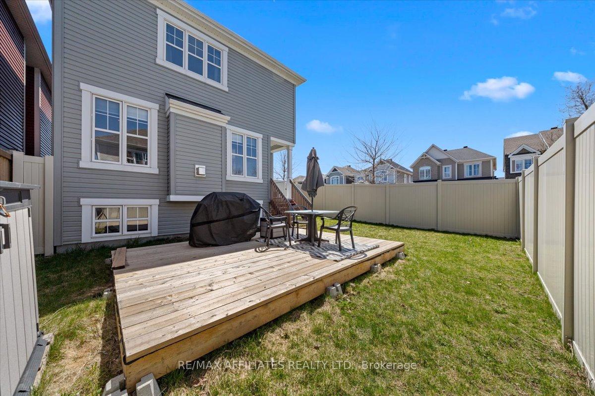 Photo 32 of 929 Shimmerton Circle, Ottawa, Kanata - Emerald Meadows/Trailwest — HOMEH