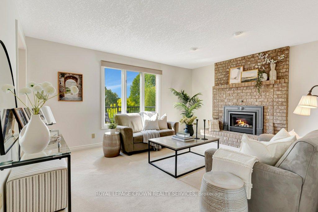 Photo 13 of 208 Michener Crescent, Kitchener — HOMEH
