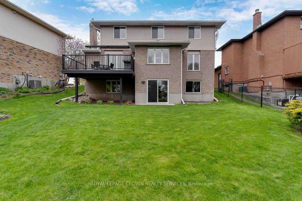 Photo 41 of 208 Michener Crescent, Kitchener — HOMEH