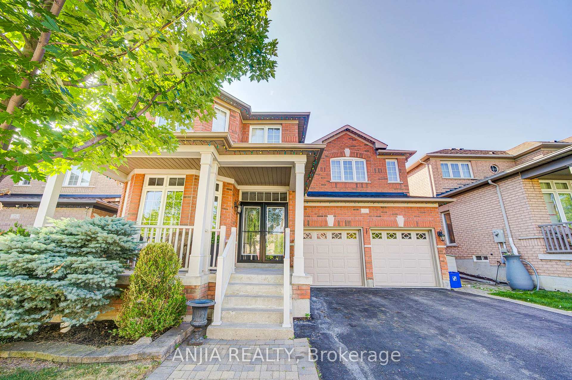 Photo 4 of 13 Kingsmill Court, Markham, Greensborough — HOMEH