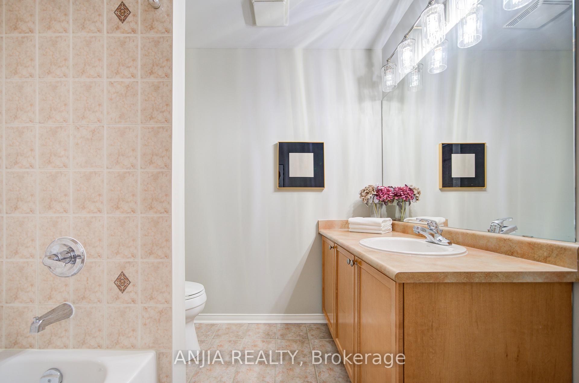 Photo 37 of 13 Kingsmill Court, Markham, Greensborough — HOMEH