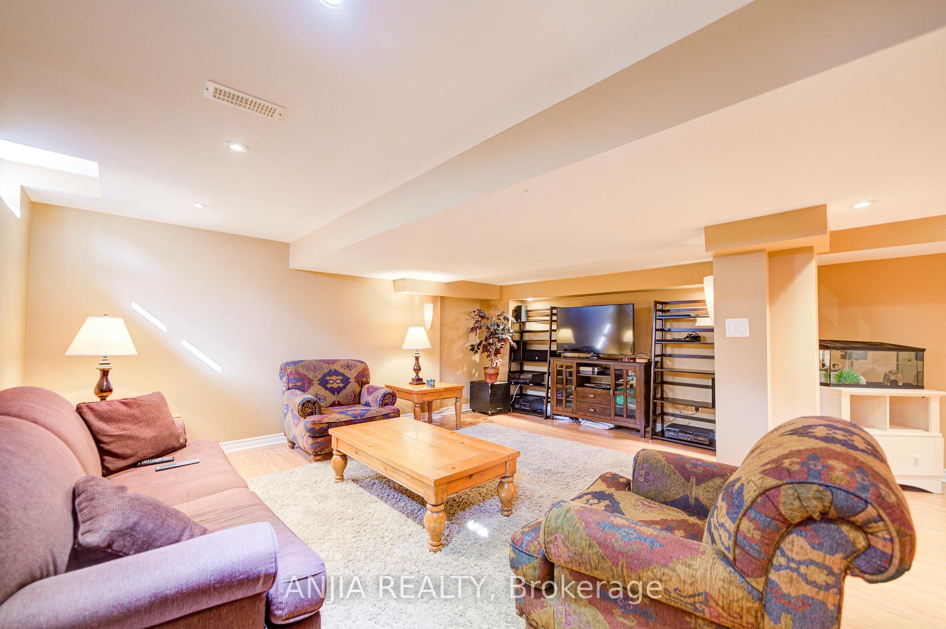 Photo 46 of 13 Kingsmill Court, Markham, Greensborough — HOMEH
