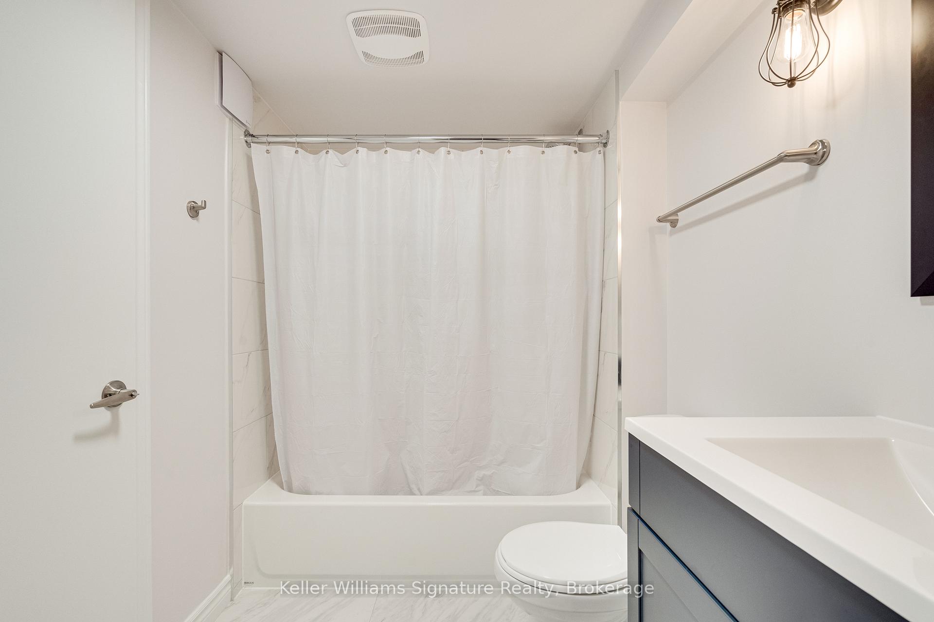 Photo 17 of Unit 1, 460 King William Street, Hamilton, Landsdale — HOMEH
