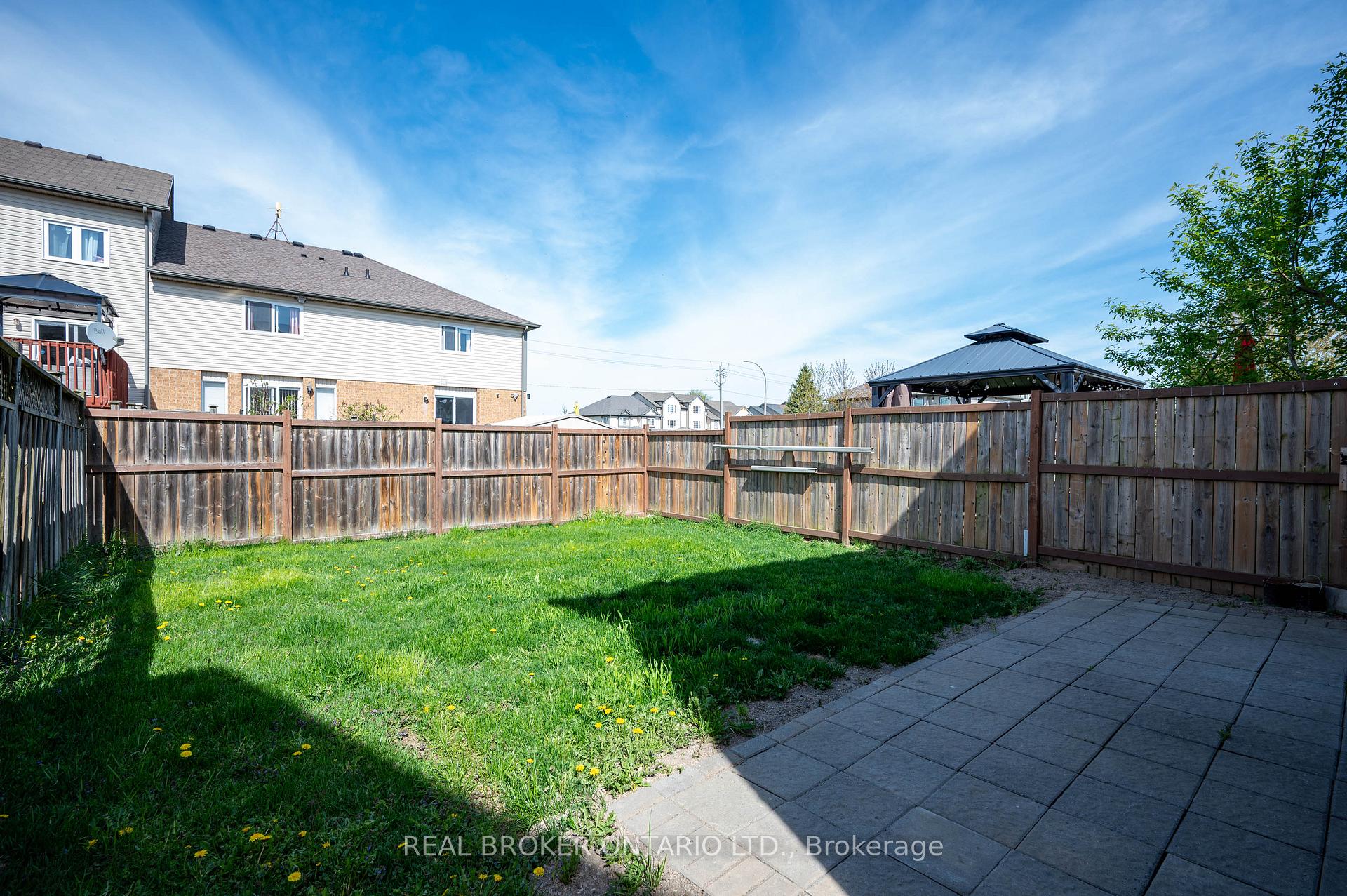 Photo 22 of 4 Mountain Laurel Crescent, Kitchener — HOMEH