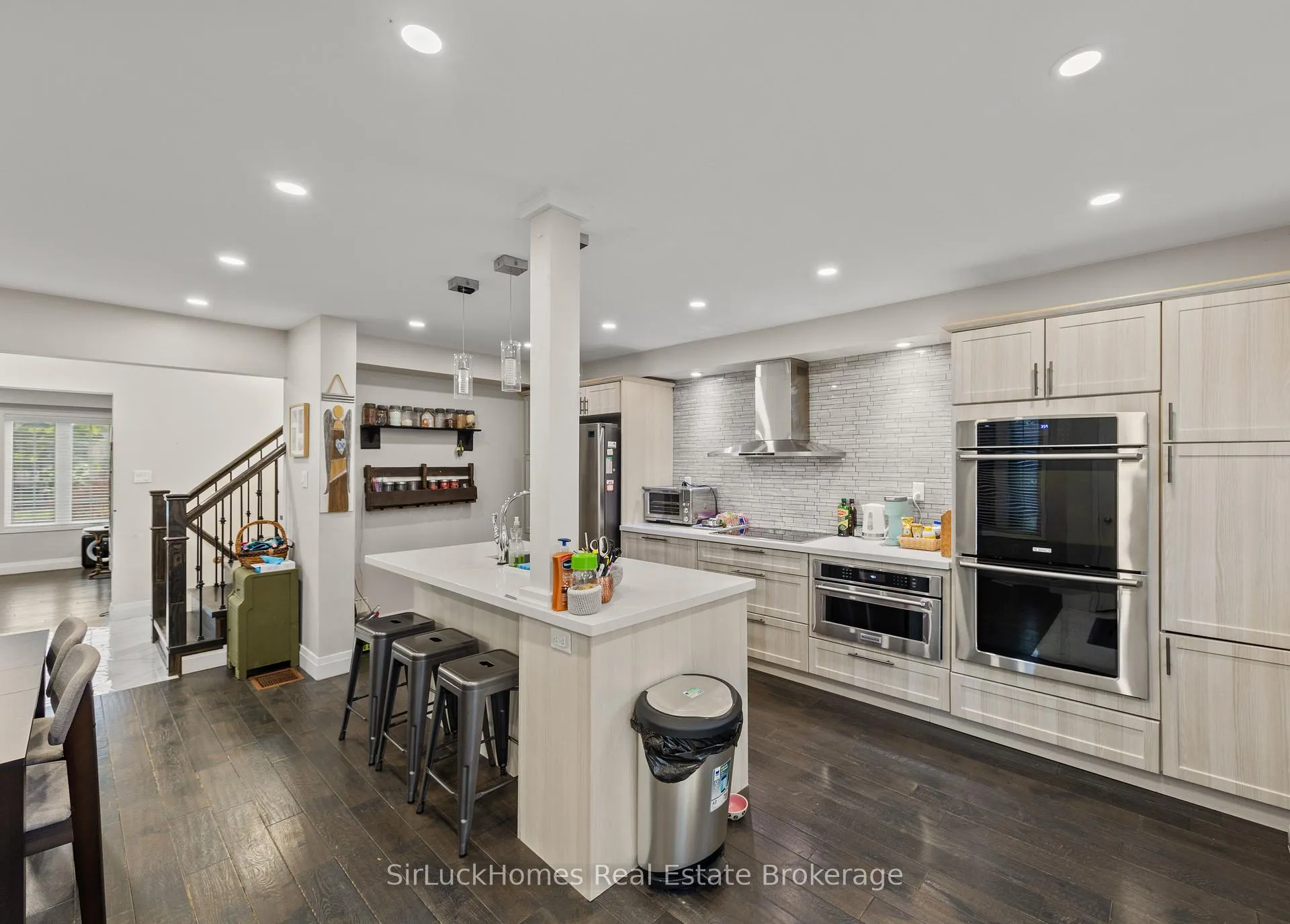 Photo 15 of 1 Lily Lane, Halton Hills, Georgetown — HOMEH