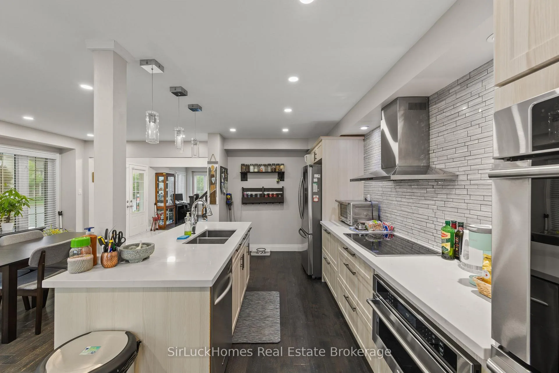 Photo 16 of 1 Lily Lane, Halton Hills, Georgetown — HOMEH