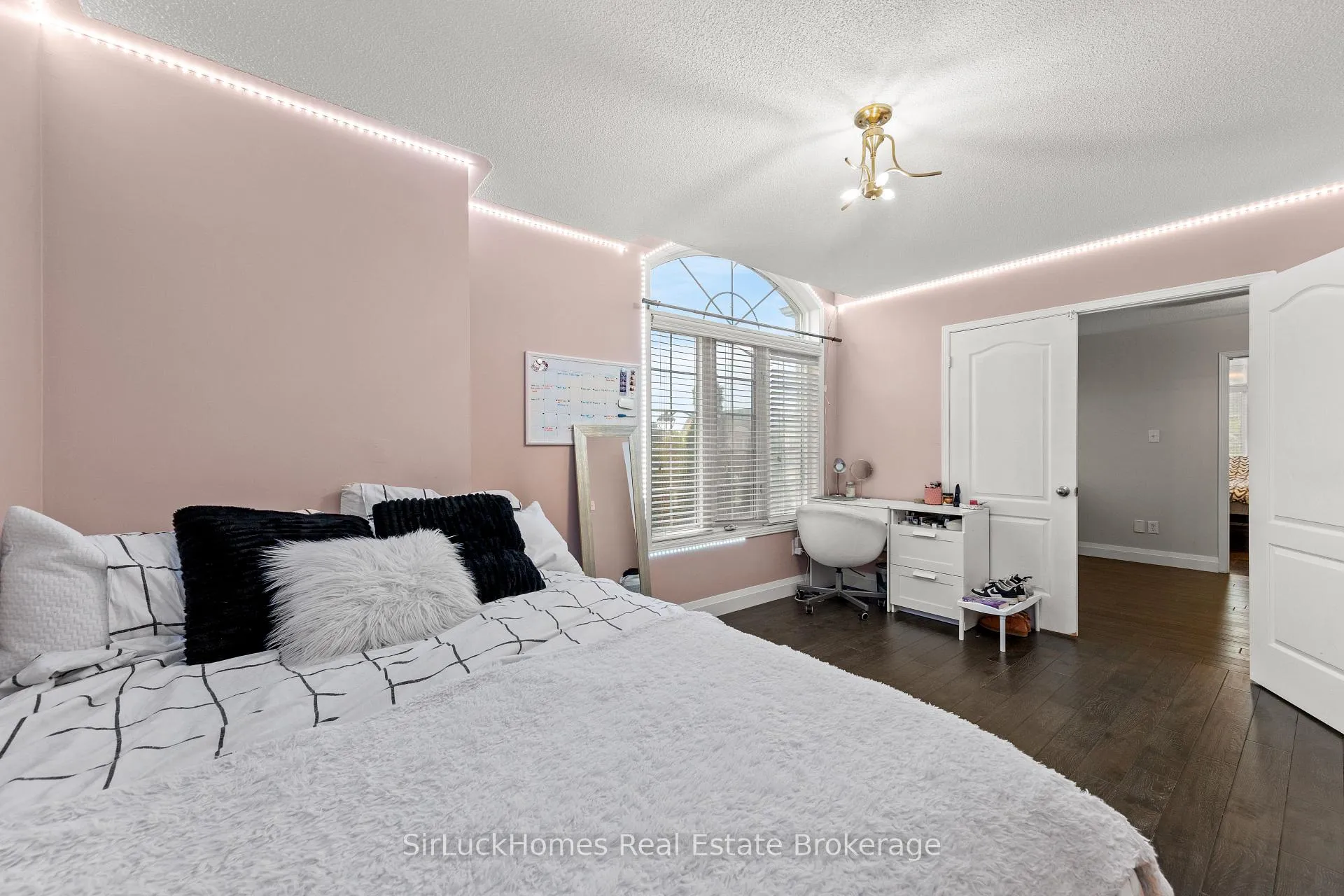 Photo 27 of 1 Lily Lane, Halton Hills, Georgetown — HOMEH