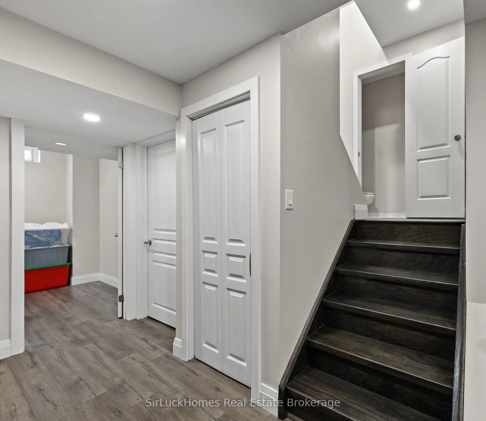 Photo 31 of 1 Lily Lane, Halton Hills, Georgetown — HOMEH