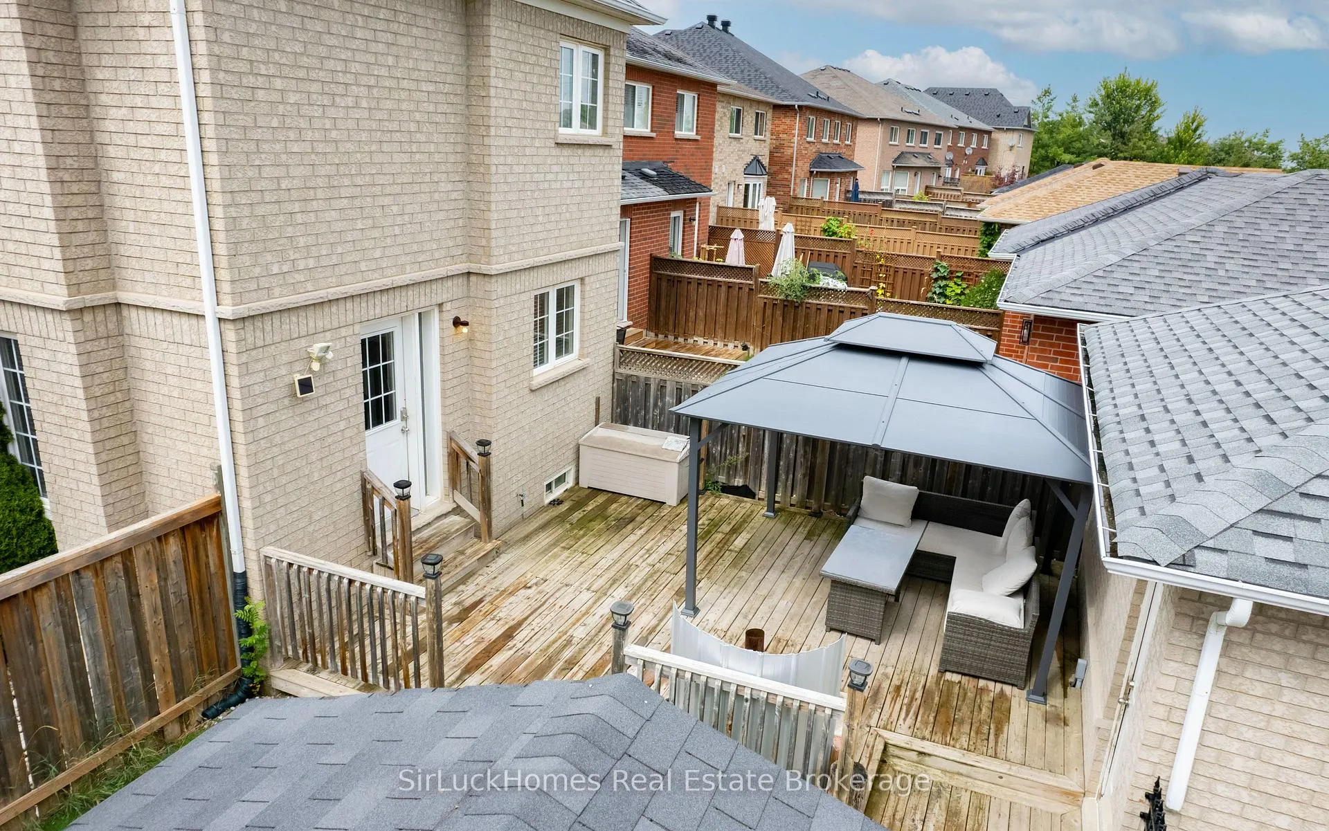 Photo 48 of 1 Lily Lane, Halton Hills, Georgetown — HOMEH
