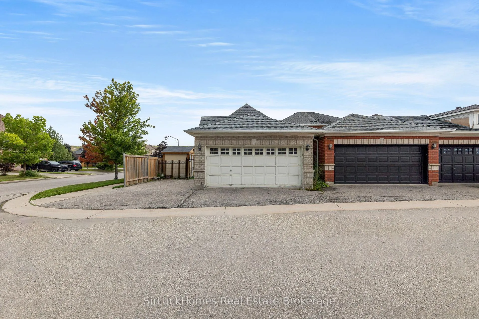 Photo 49 of 1 Lily Lane, Halton Hills, Georgetown — HOMEH