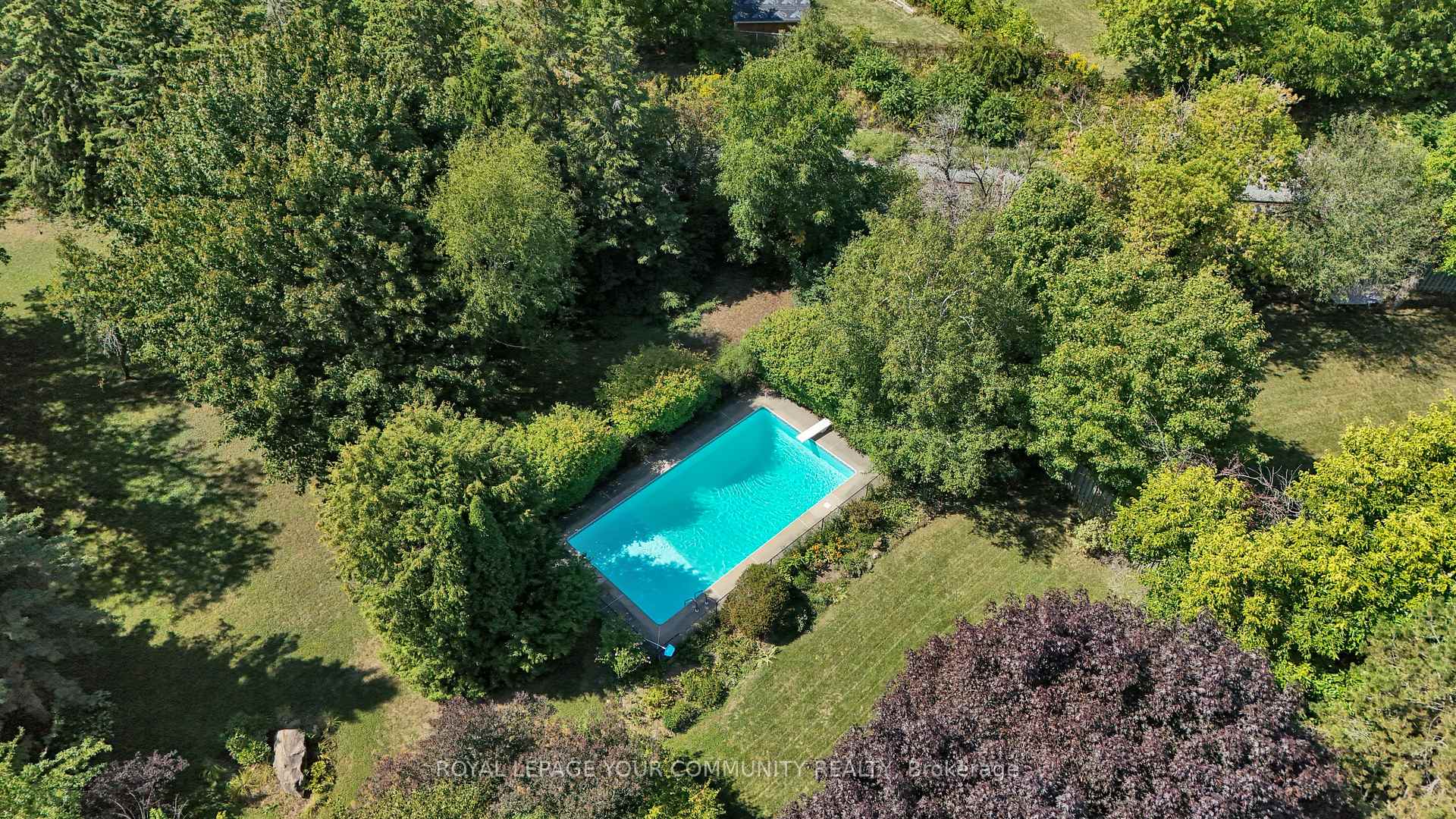 Photo 3 of 25 Hare Court, Markham, Markham Village — HOMEH