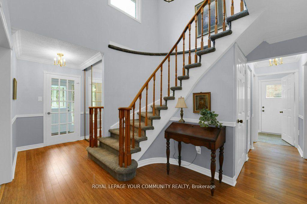 Photo 13 of 25 Hare Court, Markham, Markham Village — HOMEH