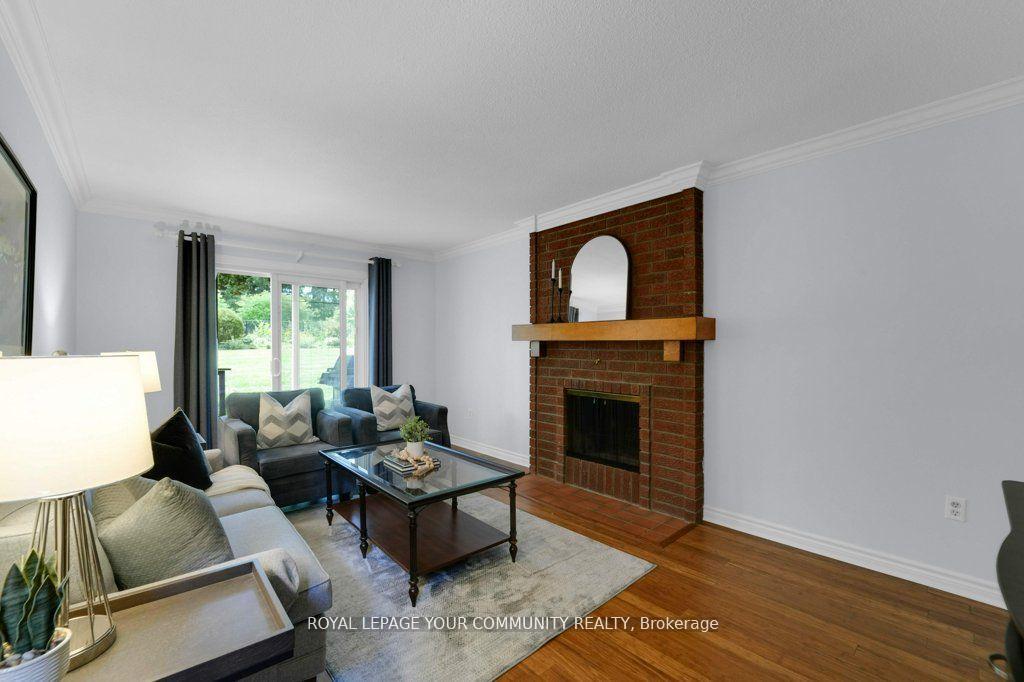 Photo 14 of 25 Hare Court, Markham, Markham Village — HOMEH