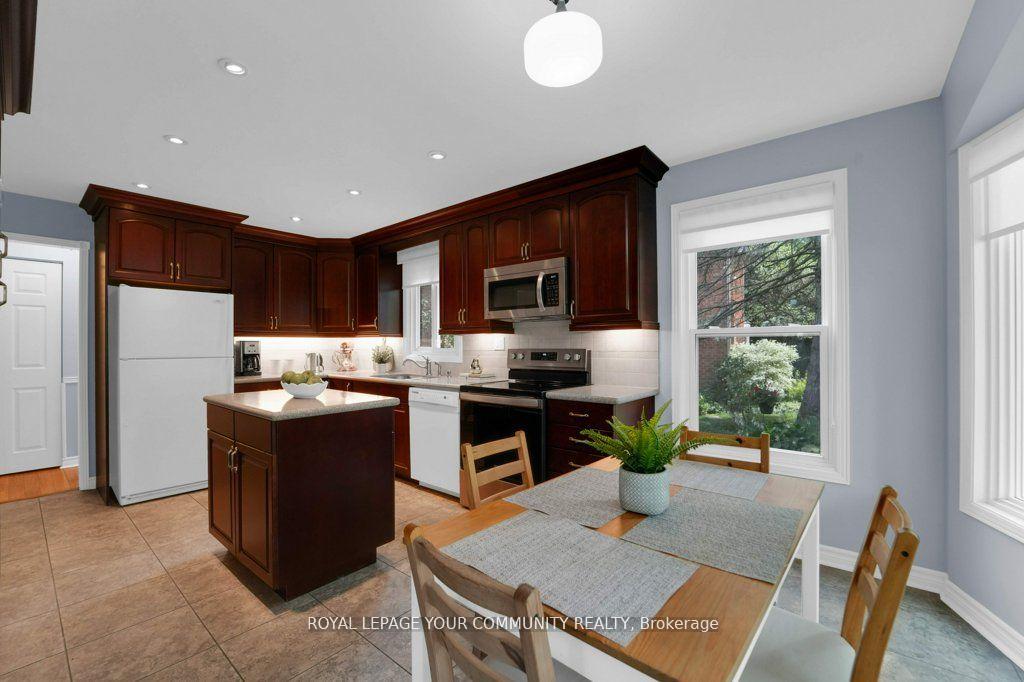 Photo 23 of 25 Hare Court, Markham, Markham Village — HOMEH