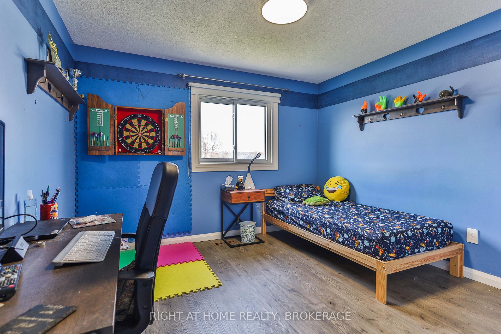 Photo 14 of 2 Desantis Court, Hamilton, Rushdale — HOMEH