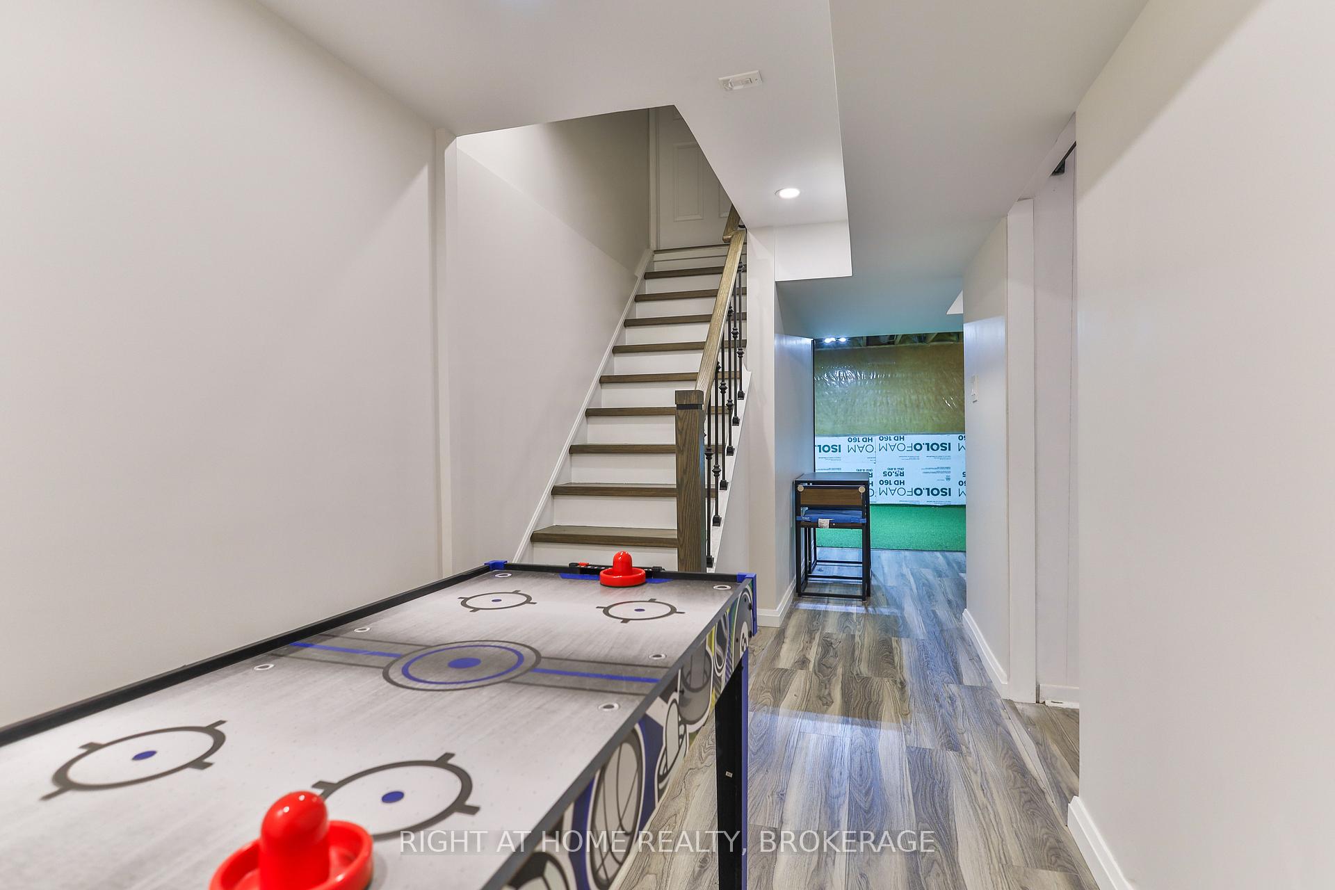 Photo 18 of 2 Desantis Court, Hamilton, Rushdale — HOMEH