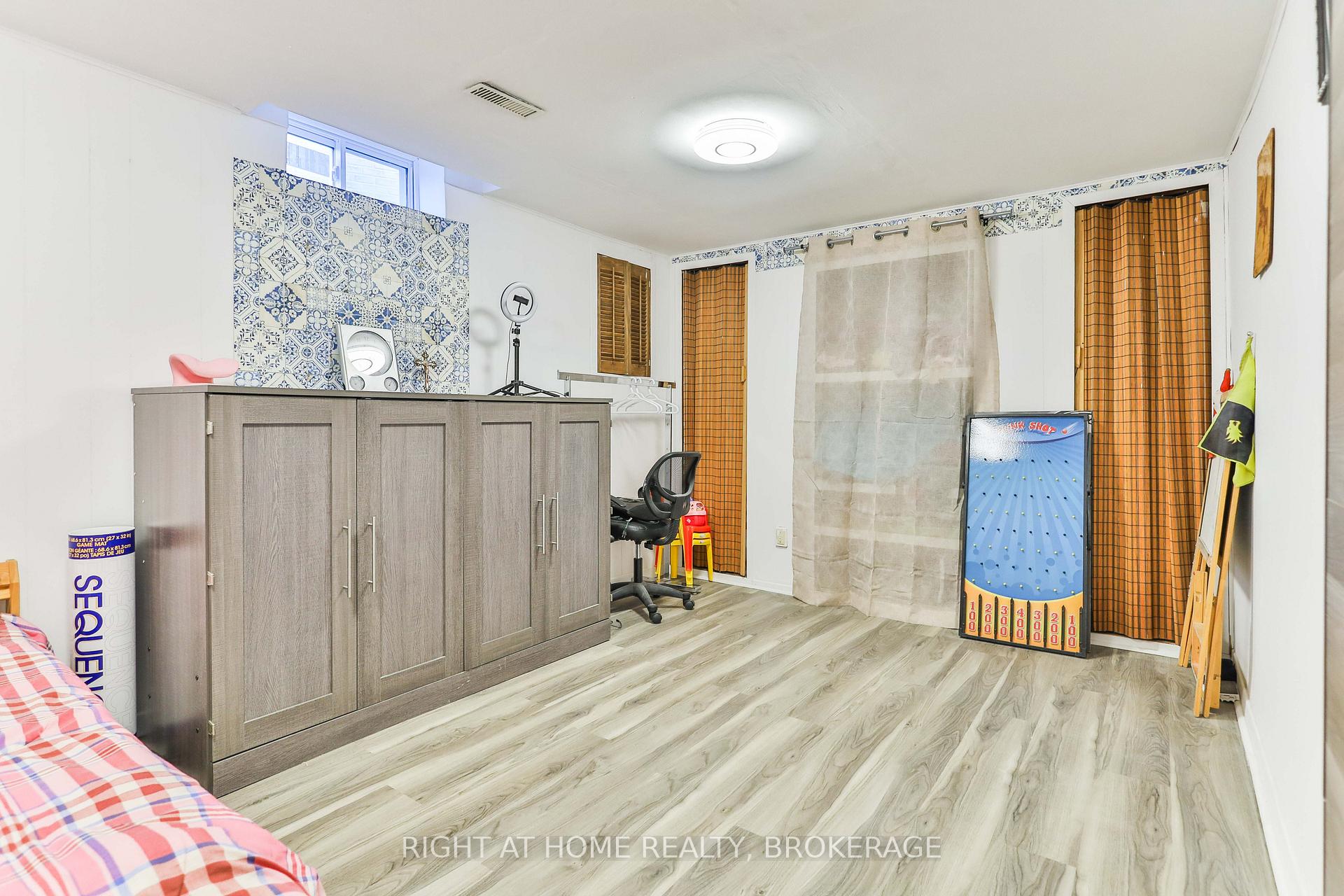 Photo 20 of 2 Desantis Court, Hamilton, Rushdale — HOMEH