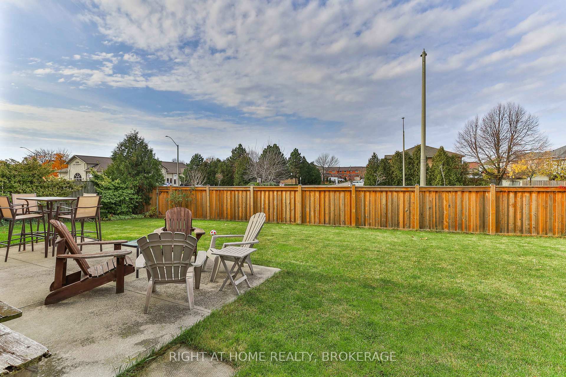 Photo 23 of 2 Desantis Court, Hamilton, Rushdale — HOMEH