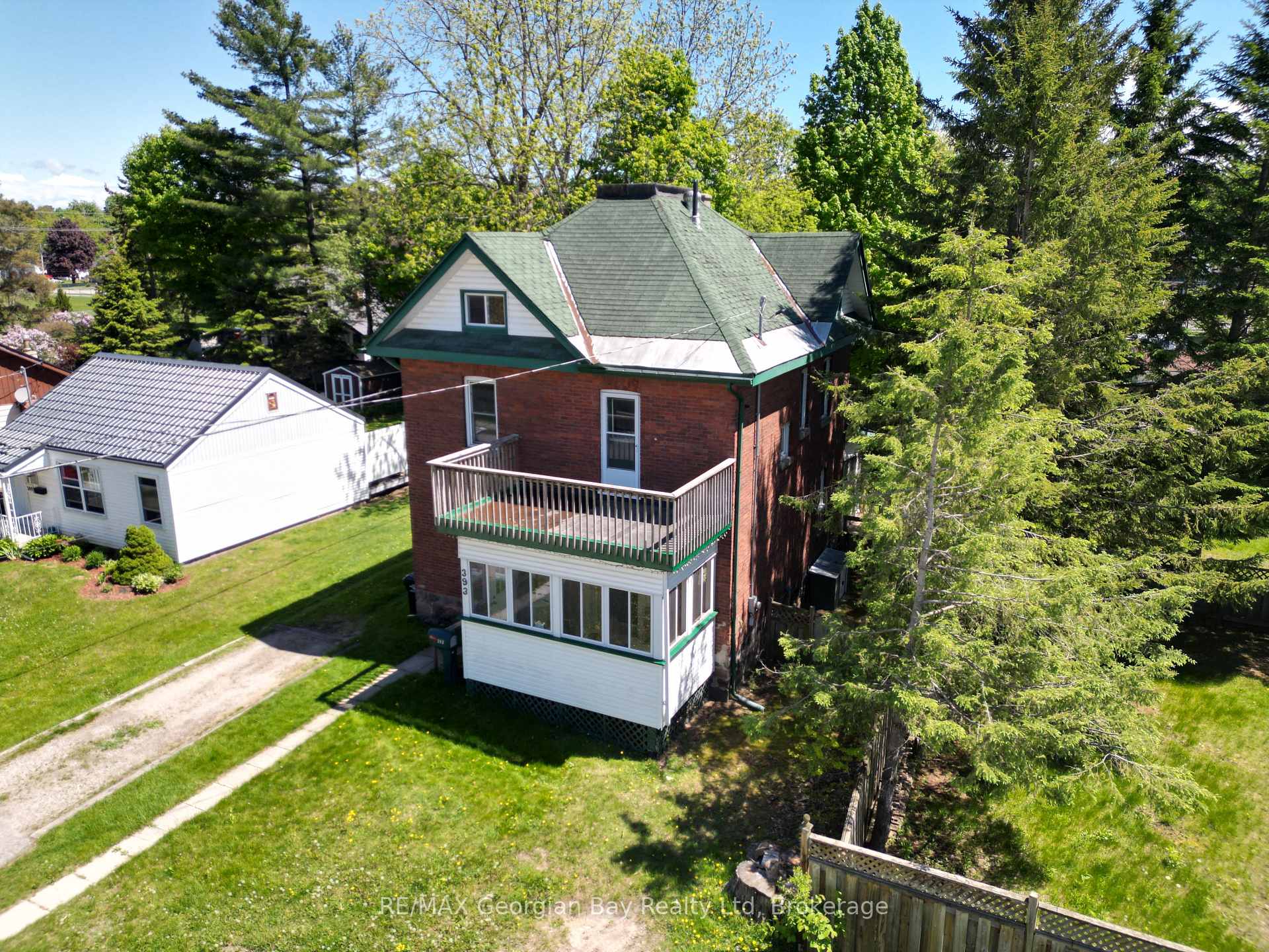 Photo 4 of 393 Hannah Street, Midland — HOMEH