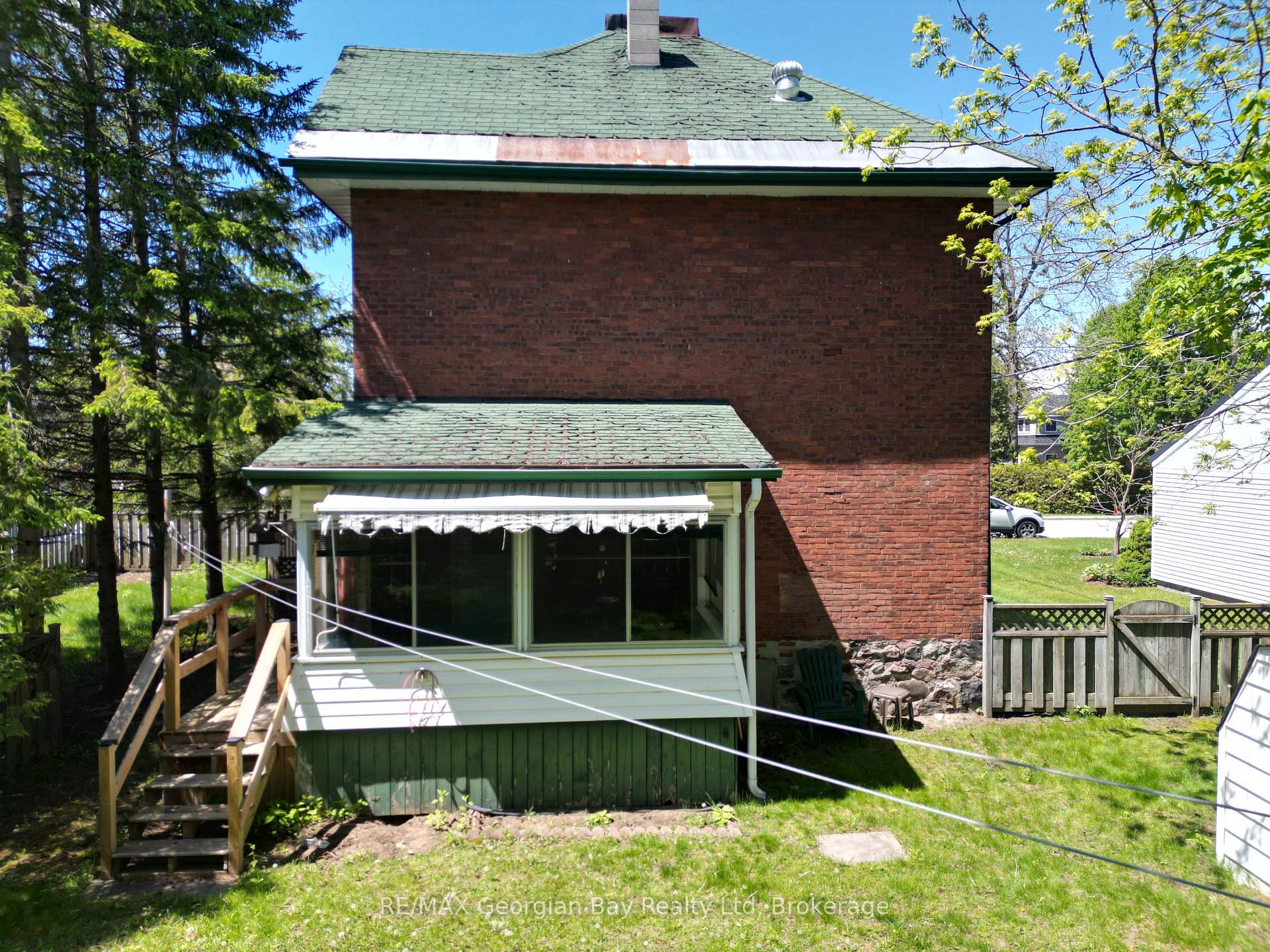 Photo 5 of 393 Hannah Street, Midland — HOMEH