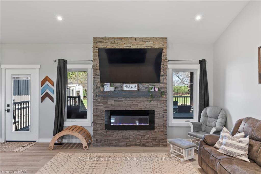 Photo 17 of 51 Highland Road, Minto — HOMEH