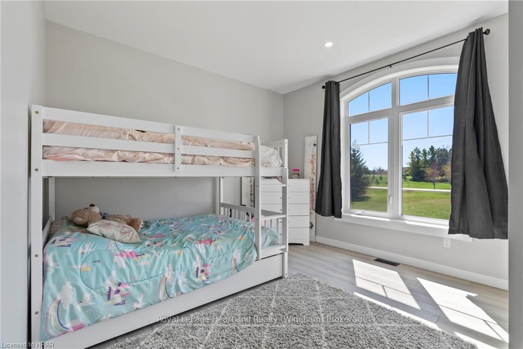 Photo 20 of 51 Highland Road, Minto — HOMEH