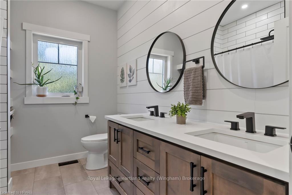 Photo 21 of 51 Highland Road, Minto — HOMEH