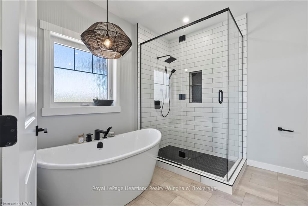 Photo 29 of 51 Highland Road, Minto — HOMEH