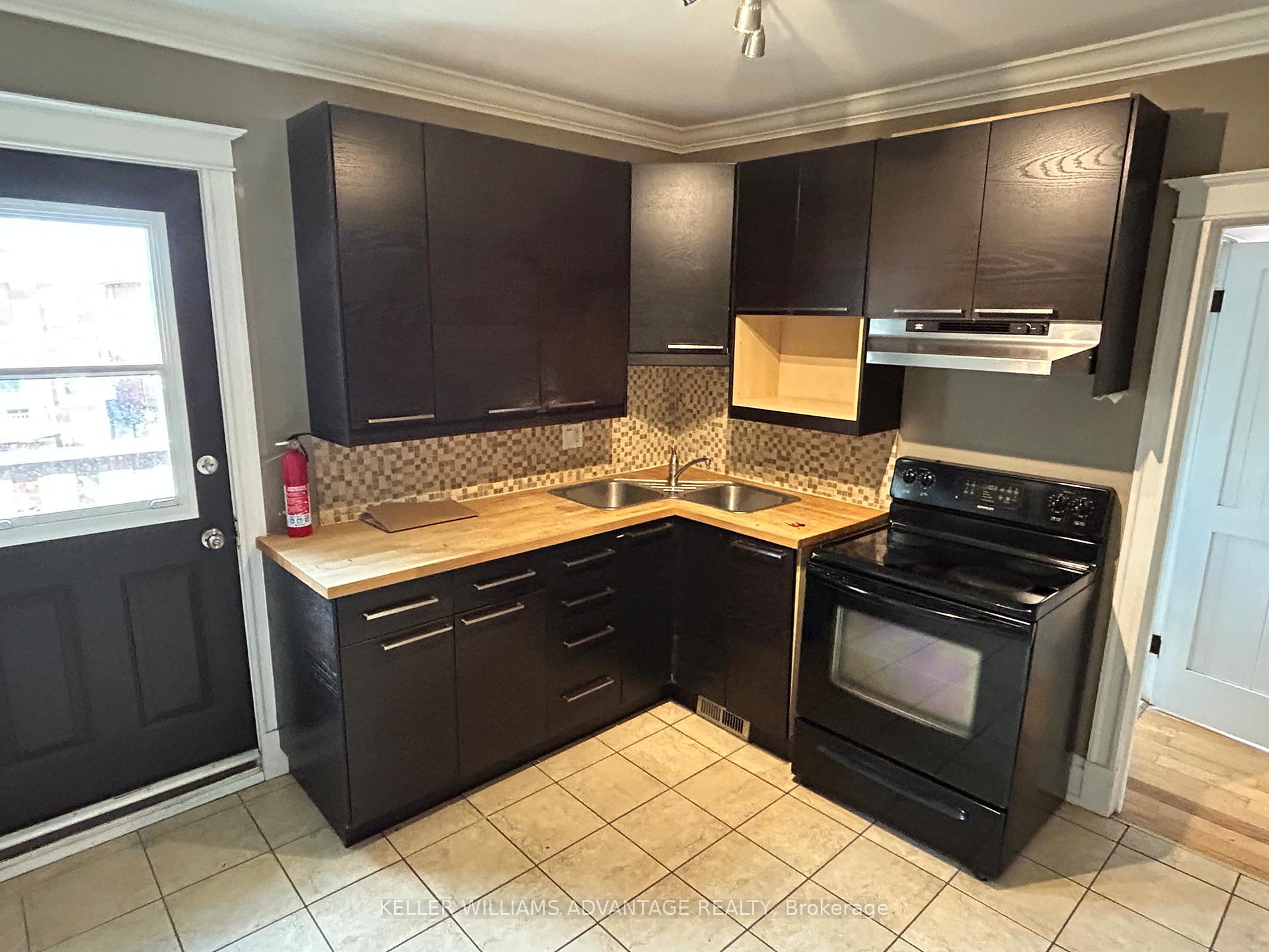 Photo 5 of Unit Upper floor, 156 Burris Street, Hamilton, St. Clair — HOMEH