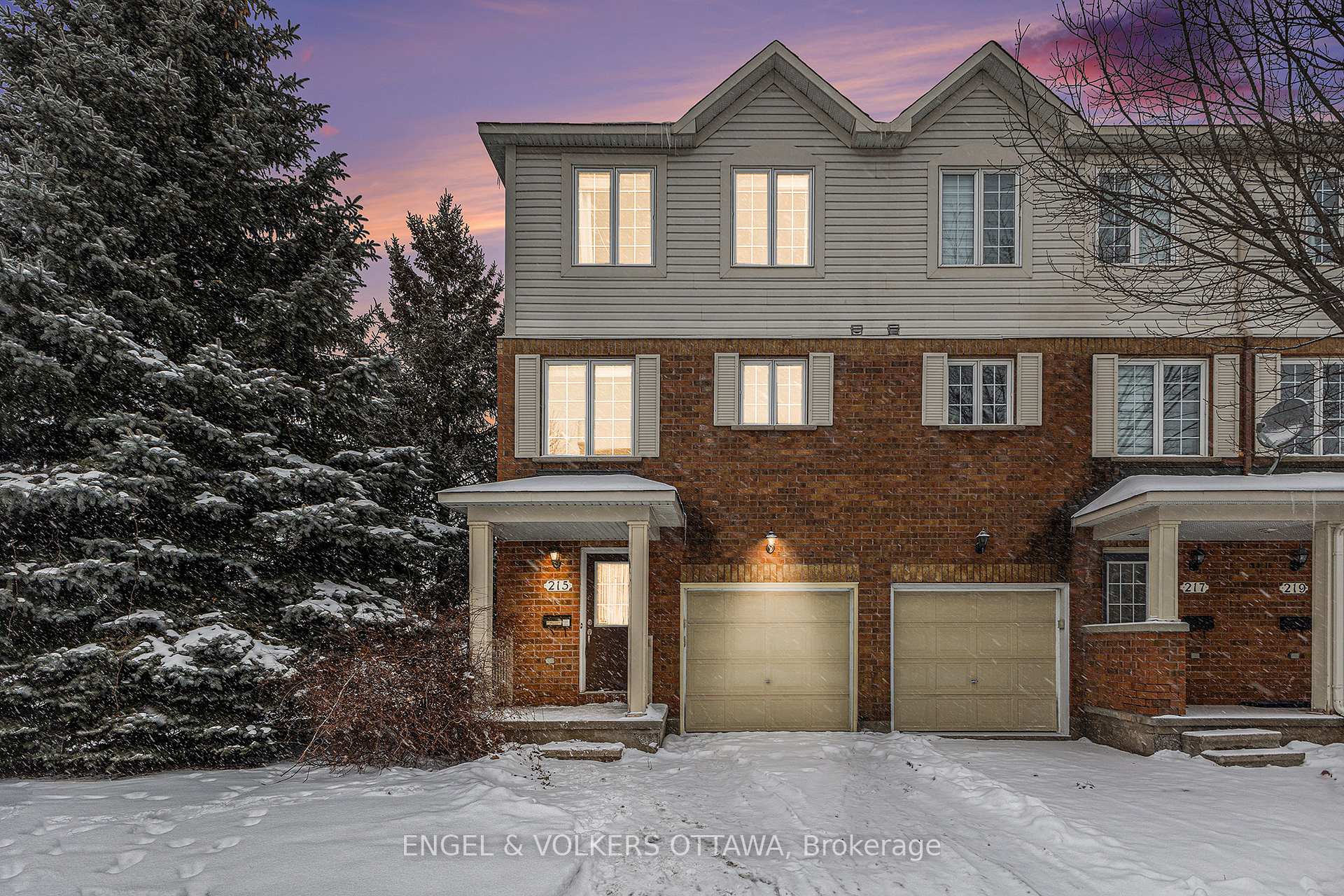 Photo 1 of Unit 215, 90 Edenvale Drive, Ottawa, Kanata - Beaverbrook — HOMEH