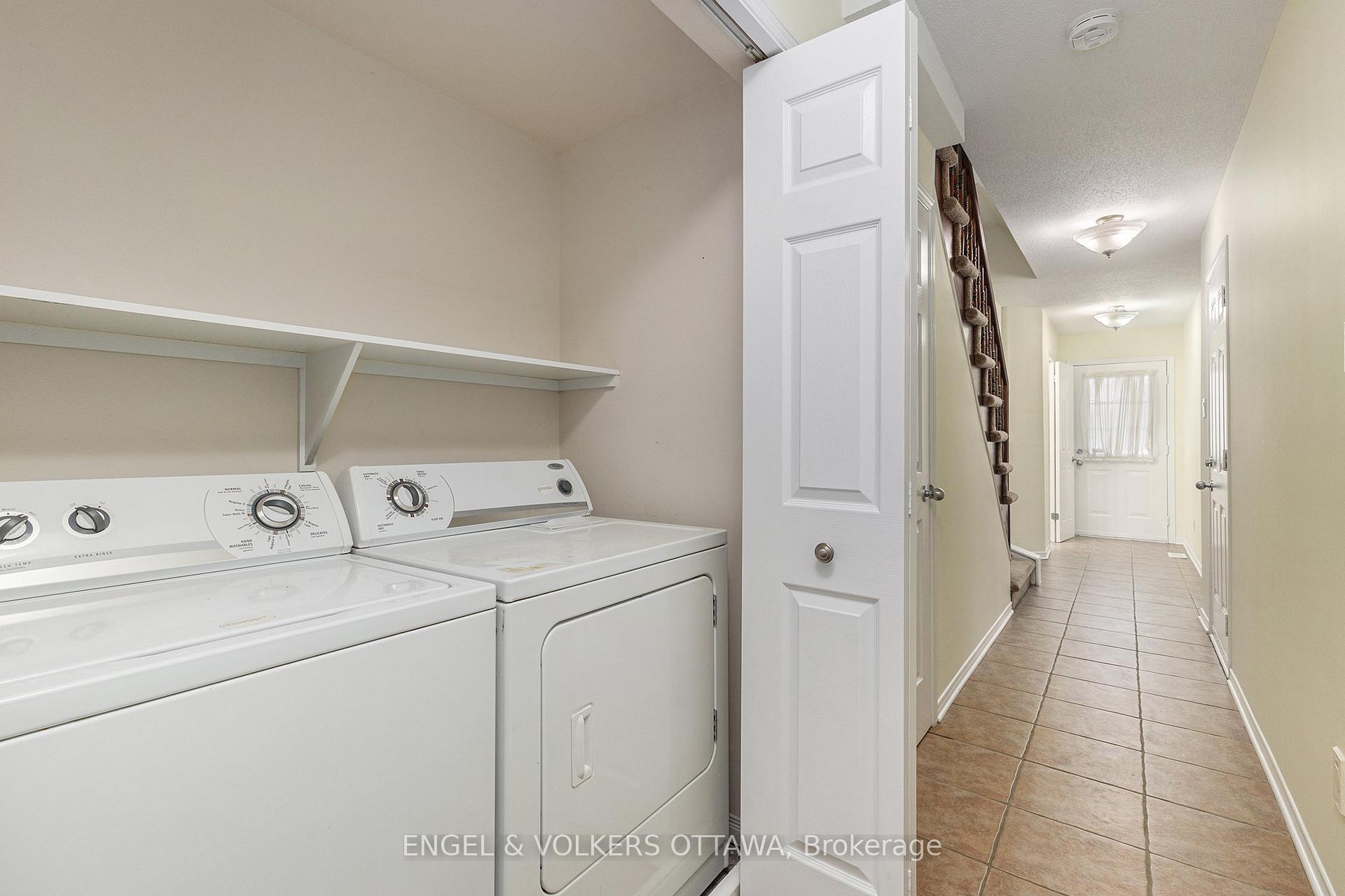 Photo 4 of Unit 215, 90 Edenvale Drive, Ottawa, Kanata - Beaverbrook — HOMEH