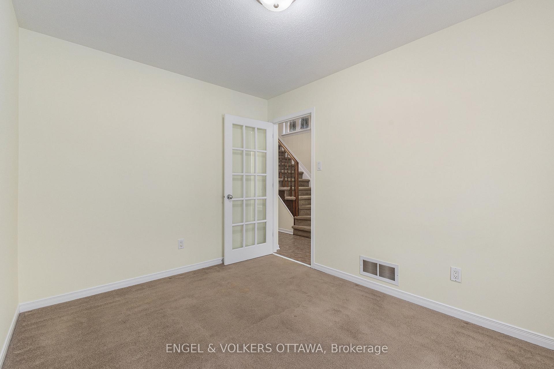 Photo 5 of Unit 215, 90 Edenvale Drive, Ottawa, Kanata - Beaverbrook — HOMEH