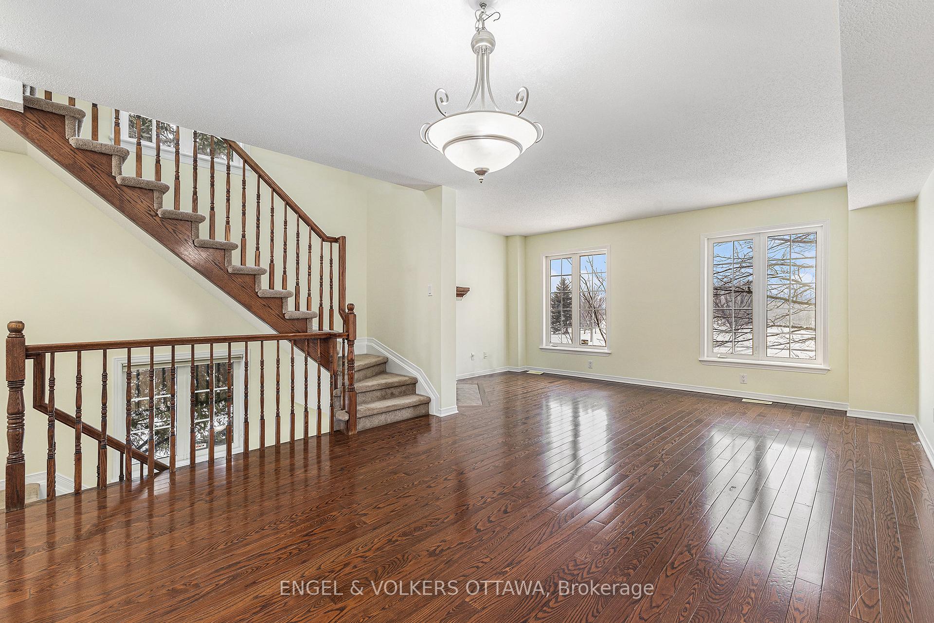 Photo 7 of Unit 215, 90 Edenvale Drive, Ottawa, Kanata - Beaverbrook — HOMEH