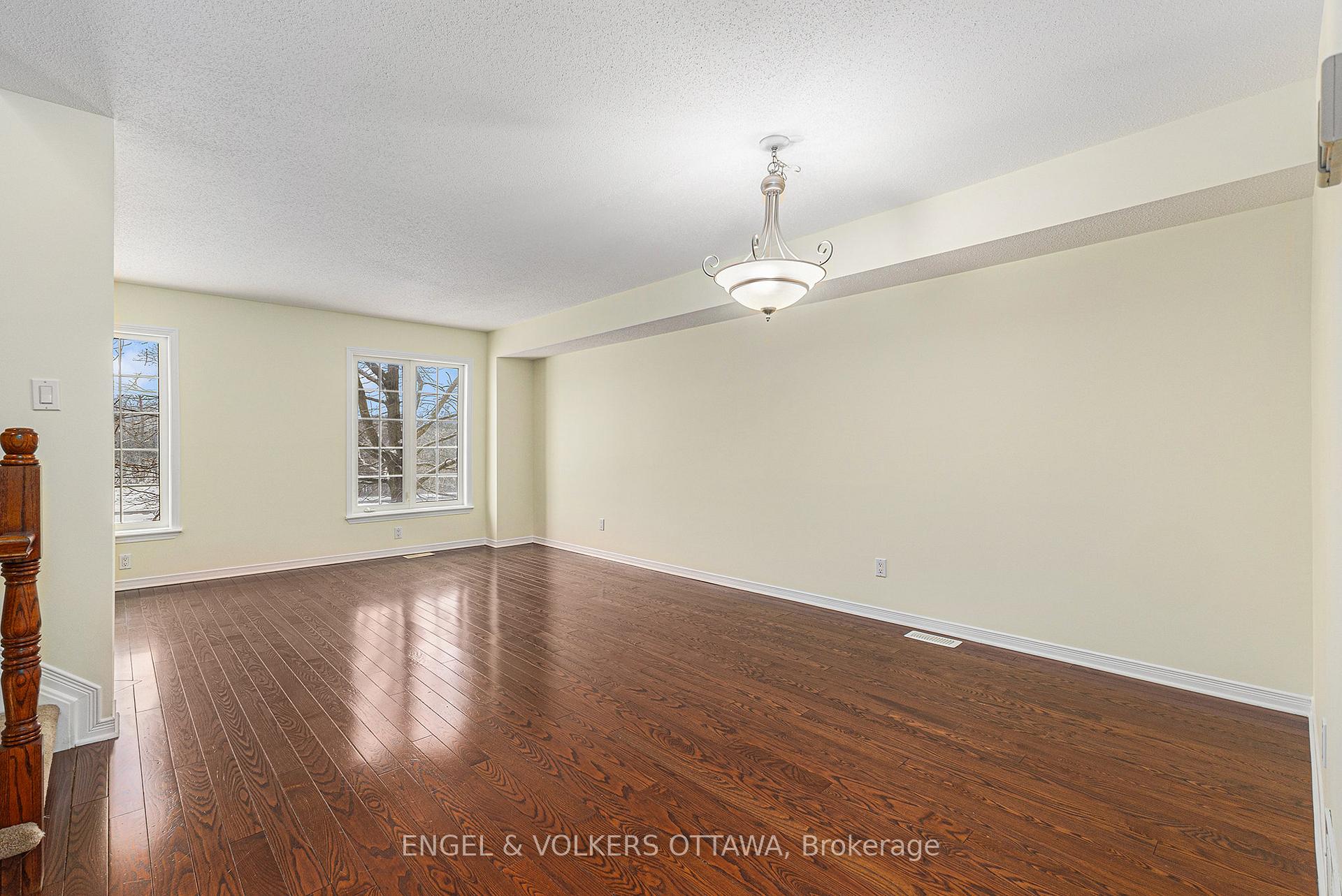 Photo 8 of Unit 215, 90 Edenvale Drive, Ottawa, Kanata - Beaverbrook — HOMEH