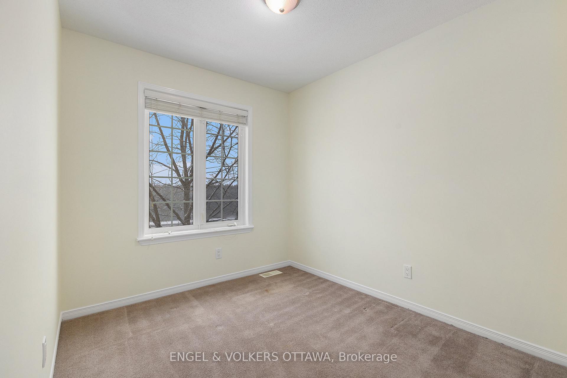 Photo 23 of Unit 215, 90 Edenvale Drive, Ottawa, Kanata - Beaverbrook — HOMEH