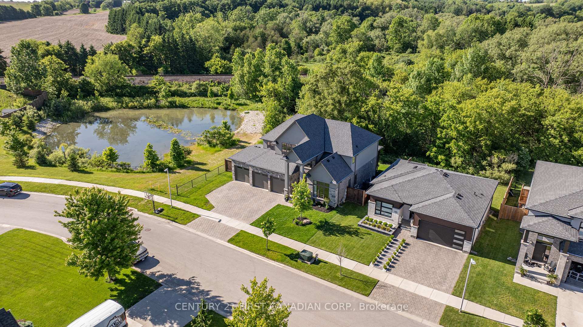 Photo 4 of 195 Union Avenue, Middlesex Centre, Komoka — HOMEH