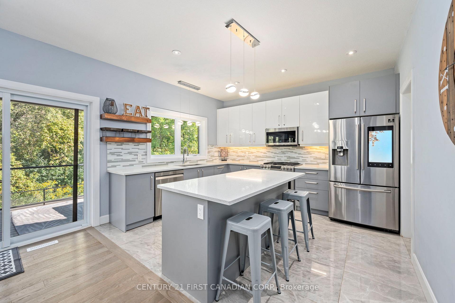 Photo 8 of 195 Union Avenue, Middlesex Centre, Komoka — HOMEH